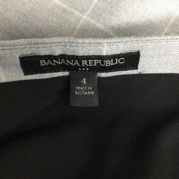 Banana Republic Gray & Cream Plaid Checked Skirt, Size 4 - Picture 2 of 8